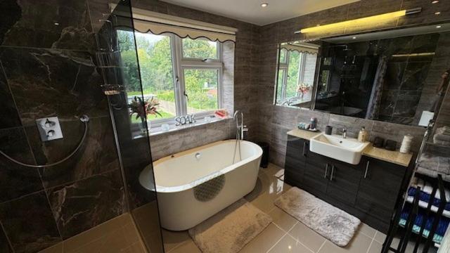 Stunning Double Bedroom Greenwich London With Private Bathroom ภายนอก รูปภาพ